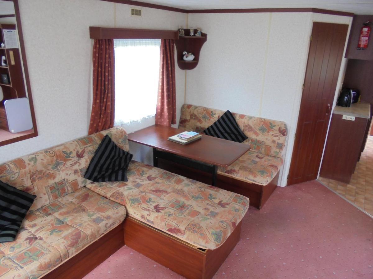 Apartment Seaways : The Westmorland Sw:- 6 Berth, Enclosed Veranda *