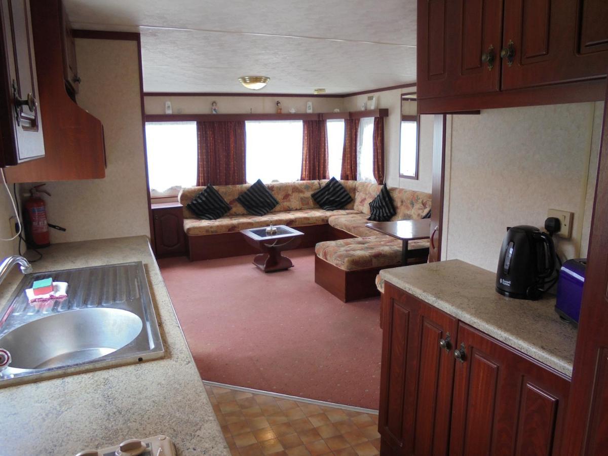 Seaways : The Westmorland Sw:- 6 Berth, Enclosed Veranda *