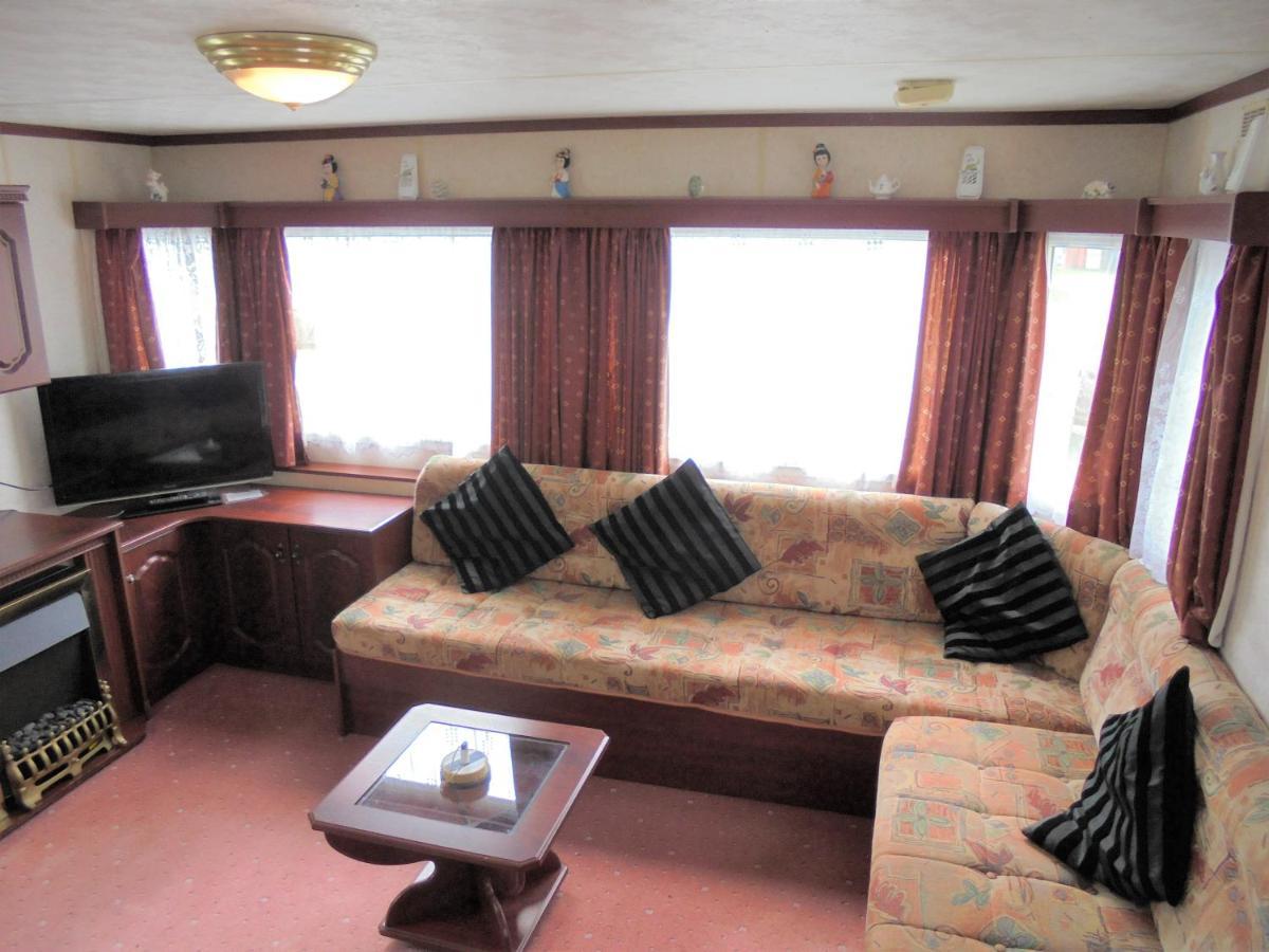 Seaways : The Westmorland Sw:- 6 Berth, Enclosed Veranda Apartment