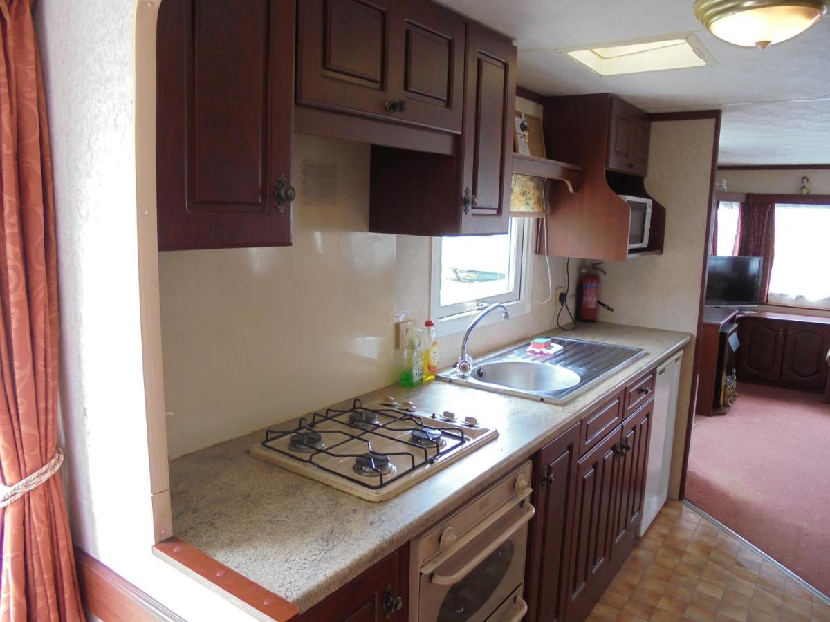 Seaways : The Westmorland Sw:- 6 Berth, Enclosed Veranda *