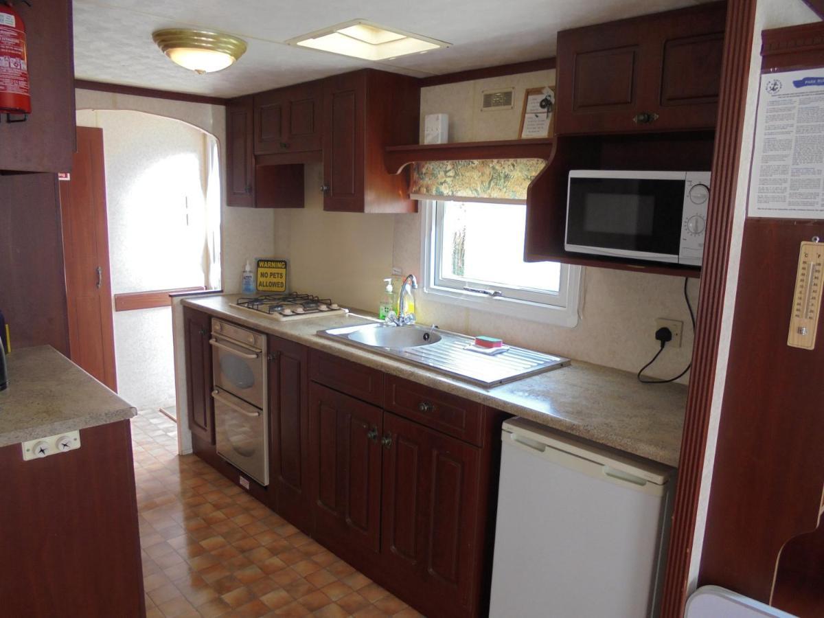 Apartment Seaways : The Westmorland Sw:- 6 Berth, Enclosed Veranda *